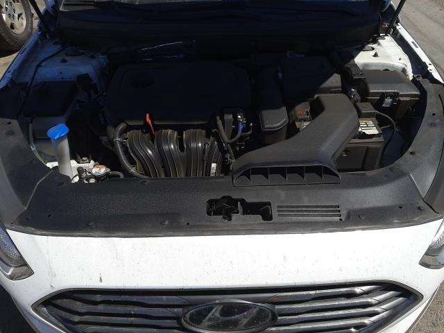 Photo 6 VIN: 5NPE24AF1JH598601 - HYUNDAI SONATA SE 