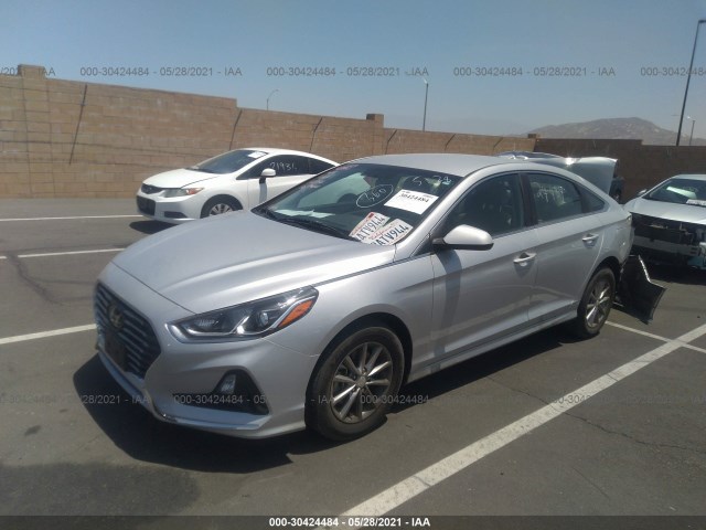 Photo 1 VIN: 5NPE24AF1JH611086 - HYUNDAI SONATA 