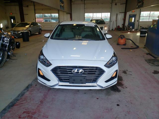 Photo 4 VIN: 5NPE24AF1JH637526 - HYUNDAI SONATA SE 