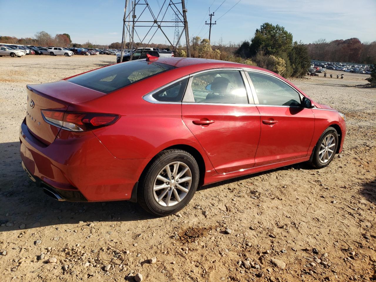 Photo 2 VIN: 5NPE24AF1JH652253 - HYUNDAI SONATA 