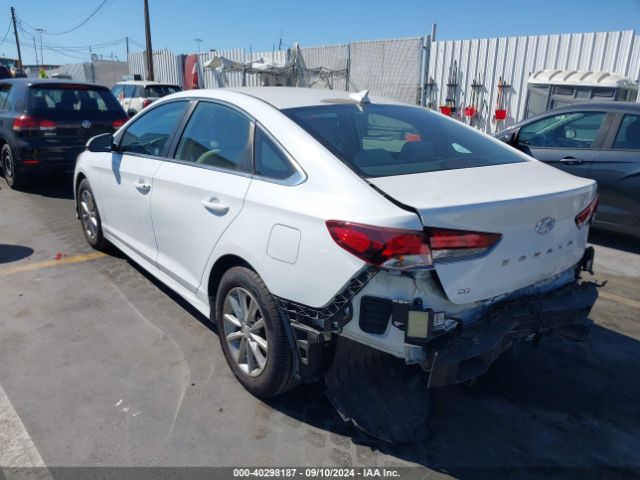 Photo 2 VIN: 5NPE24AF1JH654097 - HYUNDAI SONATA 