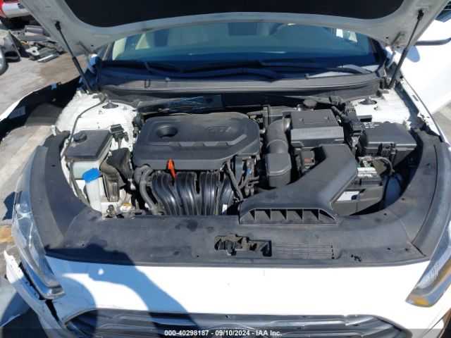 Photo 9 VIN: 5NPE24AF1JH654097 - HYUNDAI SONATA 