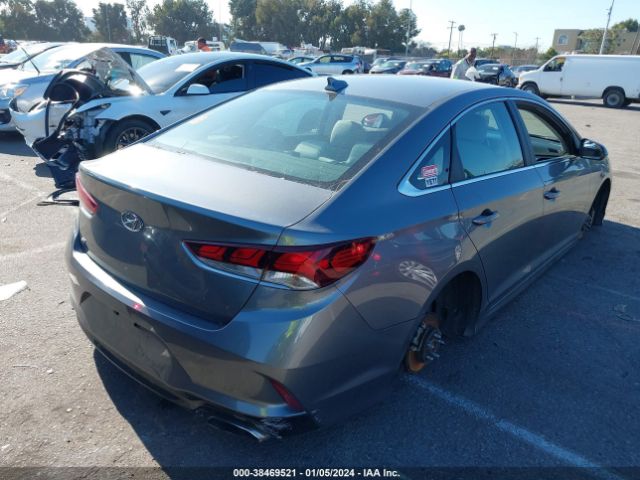 Photo 3 VIN: 5NPE24AF1JH668369 - HYUNDAI SONATA 