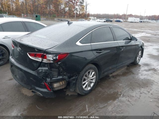 Photo 3 VIN: 5NPE24AF1JH669330 - HYUNDAI SONATA 