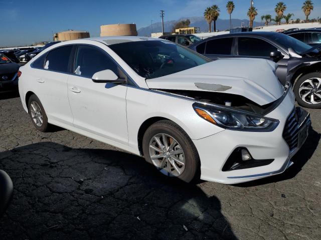 Photo 3 VIN: 5NPE24AF1JH673099 - HYUNDAI SONATA 