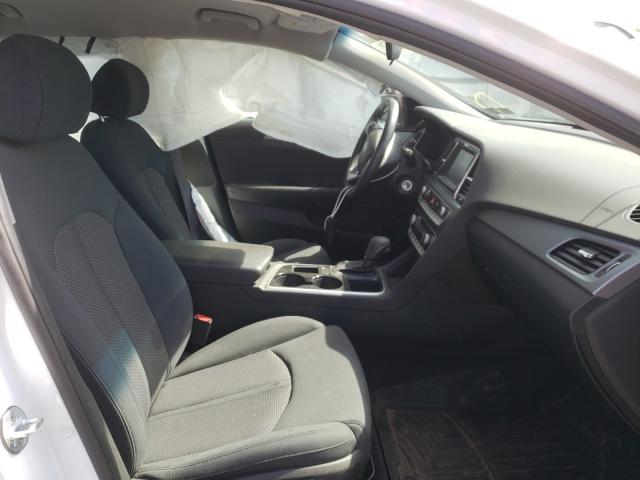 Photo 4 VIN: 5NPE24AF1JH682451 - HYUNDAI SONATA SE 