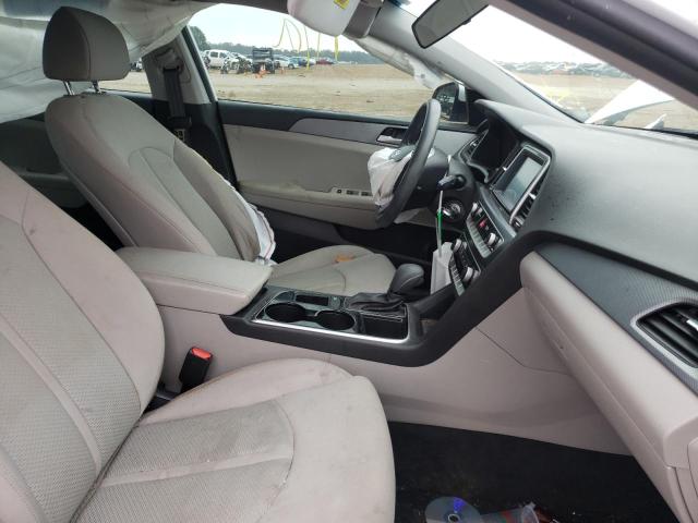 Photo 4 VIN: 5NPE24AF1JH687679 - HYUNDAI SONATA SE 