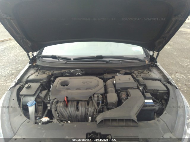 Photo 9 VIN: 5NPE24AF1JH690775 - HYUNDAI SONATA 