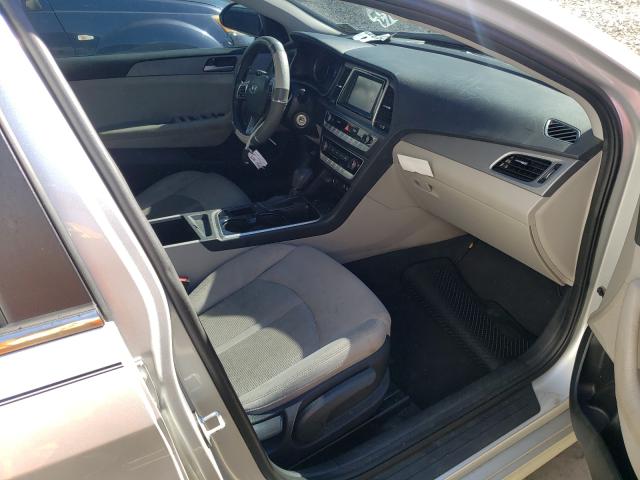 Photo 8 VIN: 5NPE24AF1JH693532 - HYUNDAI SONATA SE 