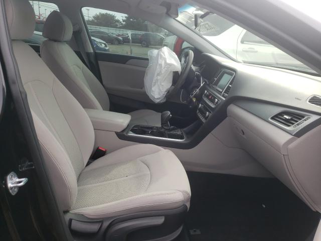 Photo 4 VIN: 5NPE24AF1JH694244 - HYUNDAI SONATA SE 