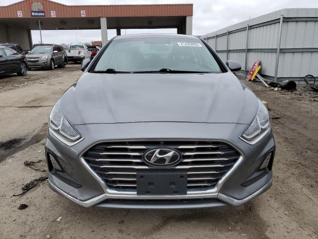 Photo 4 VIN: 5NPE24AF1JH715609 - HYUNDAI SONATA SE 