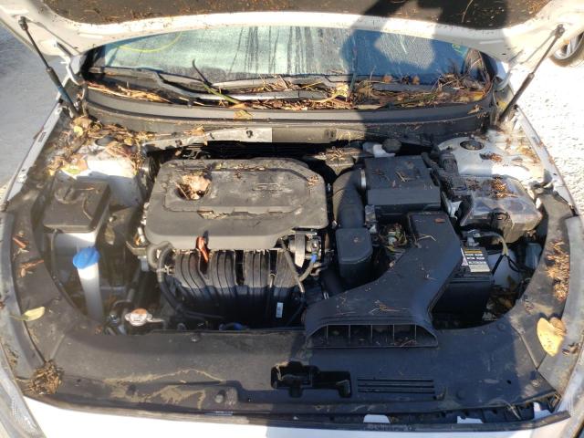 Photo 6 VIN: 5NPE24AF1KH753357 - HYUNDAI SONATA SE 