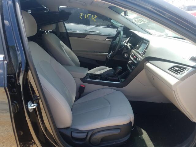 Photo 4 VIN: 5NPE24AF1KH755612 - HYUNDAI SONATA SE 