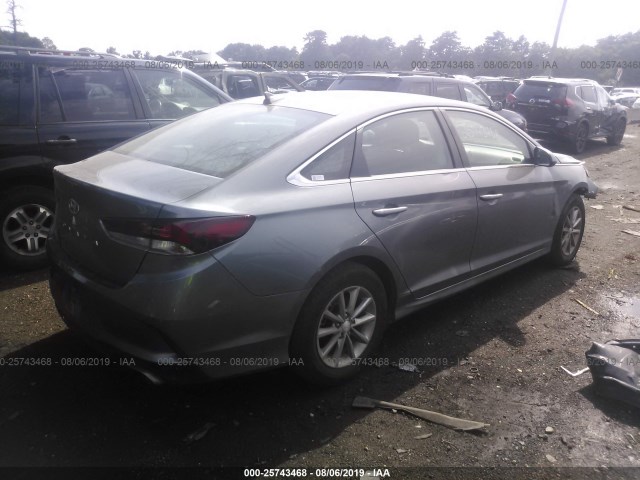 Photo 3 VIN: 5NPE24AF1KH768425 - HYUNDAI SONATA 