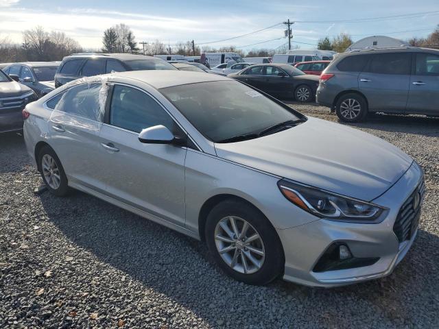 Photo 3 VIN: 5NPE24AF1KH768618 - HYUNDAI SONATA SE 