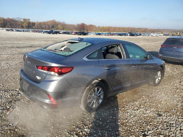 Photo 2 VIN: 5NPE24AF1KH771504 - HYUNDAI SONATA SE 