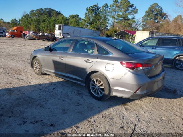 Photo 2 VIN: 5NPE24AF1KH796547 - HYUNDAI SONATA 