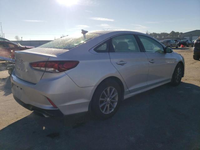 Photo 2 VIN: 5NPE24AF1KH804369 - HYUNDAI SONATA 