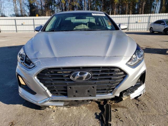 Photo 4 VIN: 5NPE24AF1KH804369 - HYUNDAI SONATA 