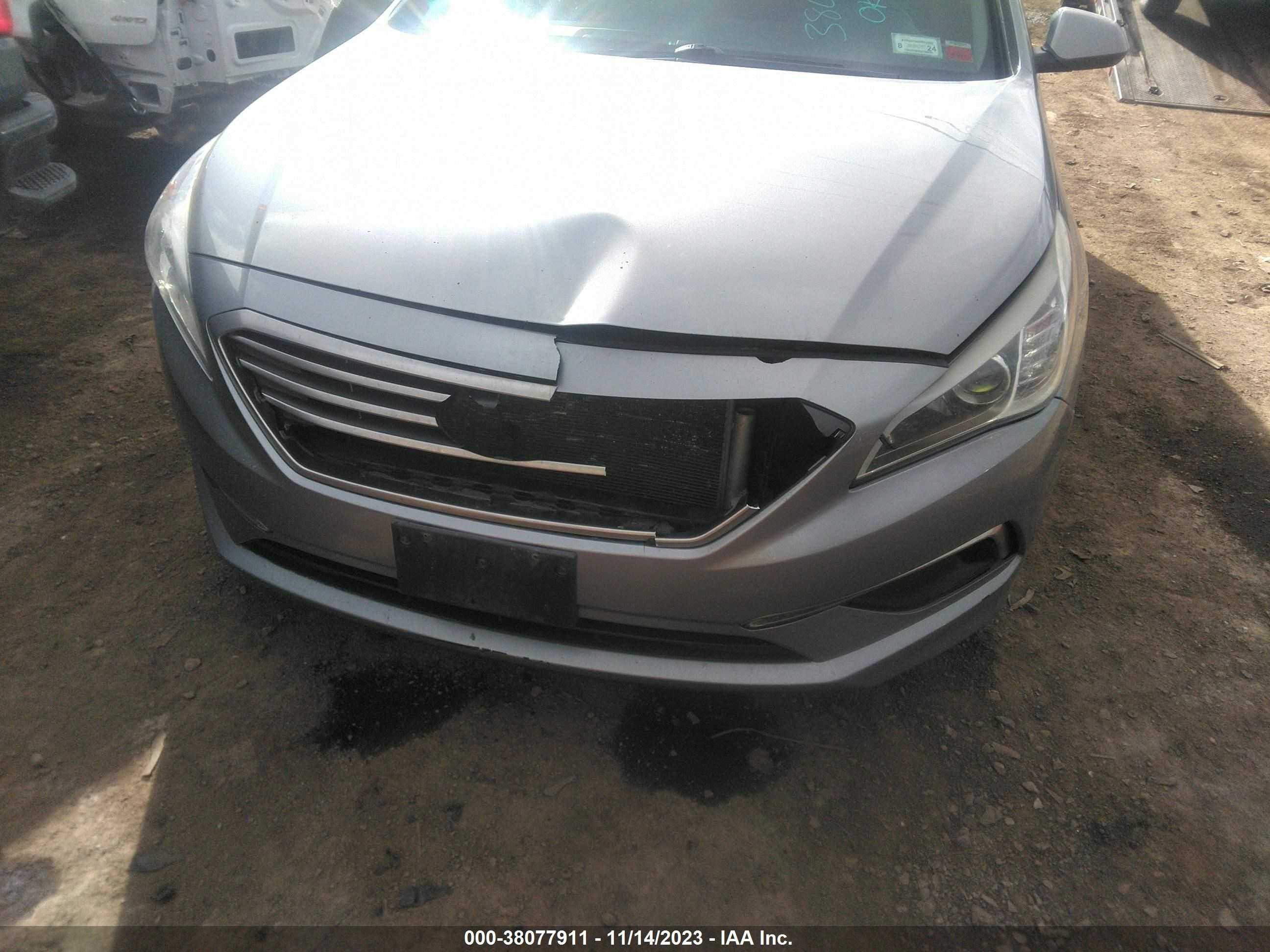 Photo 5 VIN: 5NPE24AF2FH000829 - HYUNDAI SONATA 