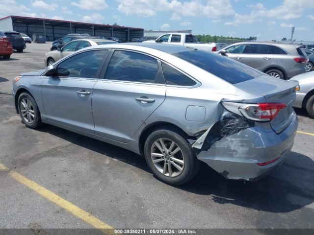 Photo 2 VIN: 5NPE24AF2FH007585 - HYUNDAI SONATA 