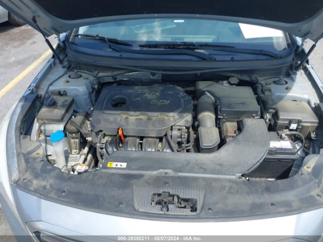 Photo 9 VIN: 5NPE24AF2FH007585 - HYUNDAI SONATA 