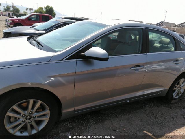 Photo 5 VIN: 5NPE24AF2FH040117 - HYUNDAI SONATA 