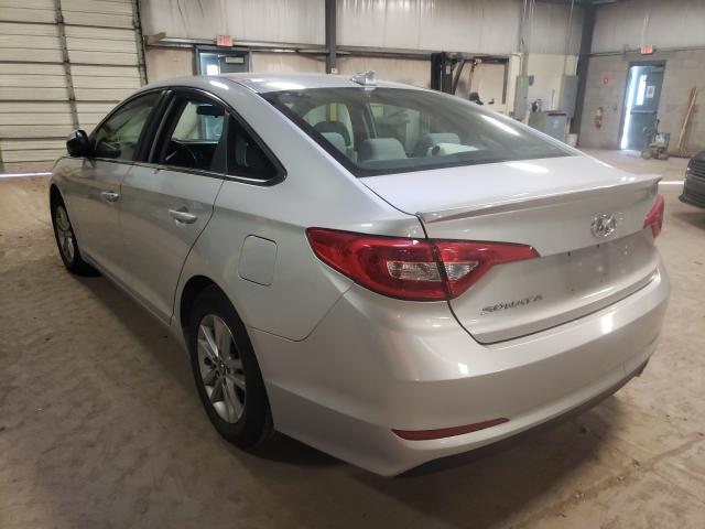 Photo 2 VIN: 5NPE24AF2FH076115 - HYUNDAI SONATA SE 