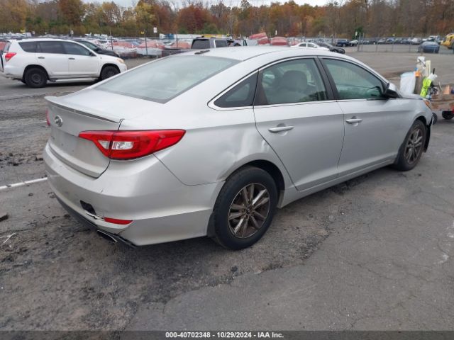 Photo 3 VIN: 5NPE24AF2FH095487 - HYUNDAI SONATA 