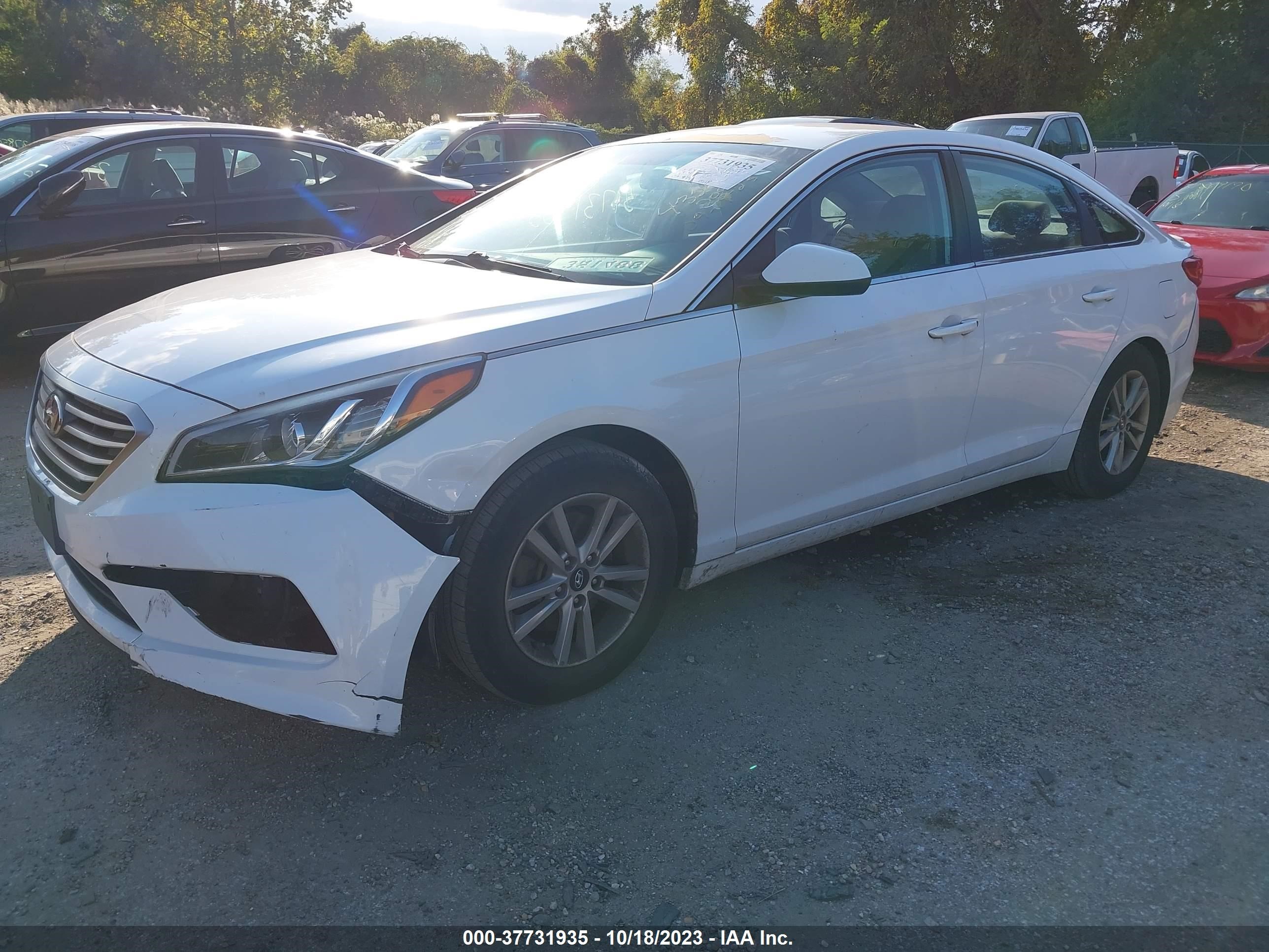 Photo 1 VIN: 5NPE24AF2FH122056 - HYUNDAI SONATA 