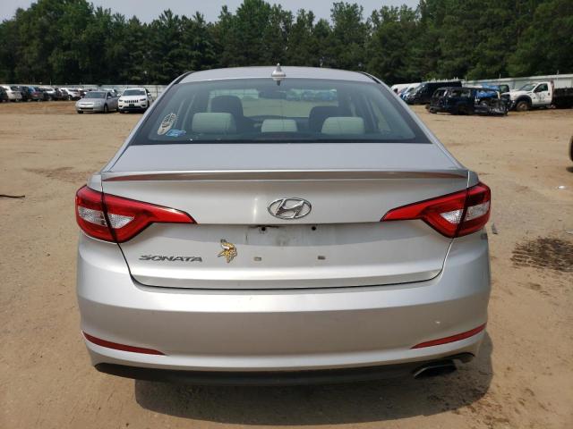 Photo 5 VIN: 5NPE24AF2FH130576 - HYUNDAI SONATA SE 