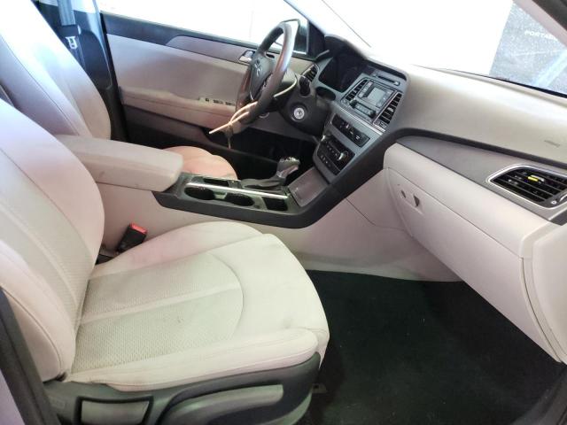 Photo 4 VIN: 5NPE24AF2FH136233 - HYUNDAI SONATA SE 