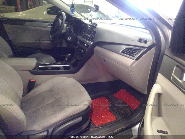 Photo 4 VIN: 5NPE24AF2FH147653 - HYUNDAI SONATA 