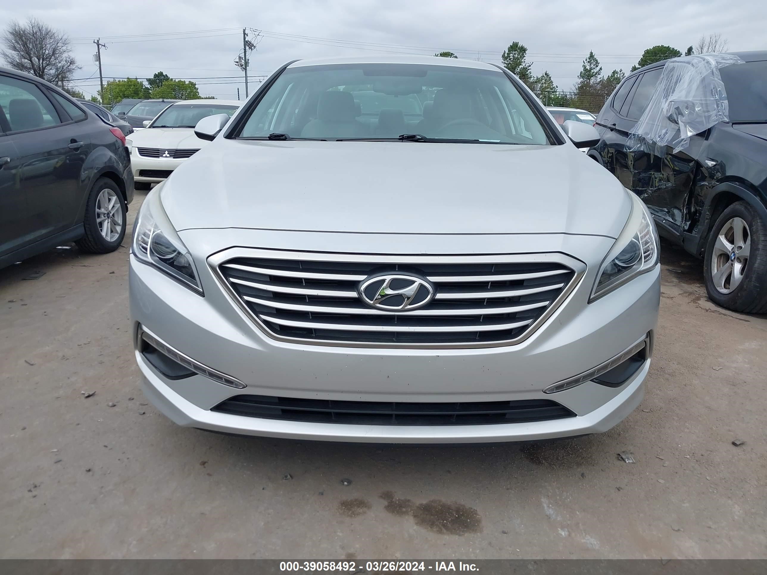 Photo 5 VIN: 5NPE24AF2FH179745 - HYUNDAI SONATA 