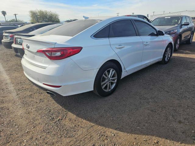 Photo 3 VIN: 5NPE24AF2FH184945 - HYUNDAI SONATA SE 