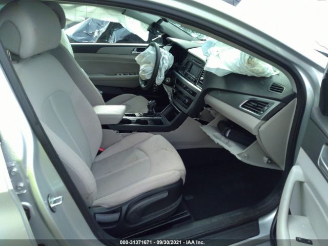 Photo 4 VIN: 5NPE24AF2FH185075 - HYUNDAI SONATA 