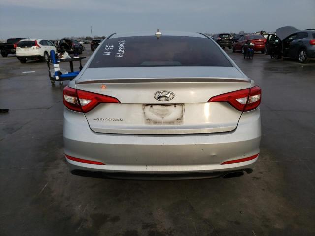 Photo 5 VIN: 5NPE24AF2FH195069 - HYUNDAI SONATA SE 