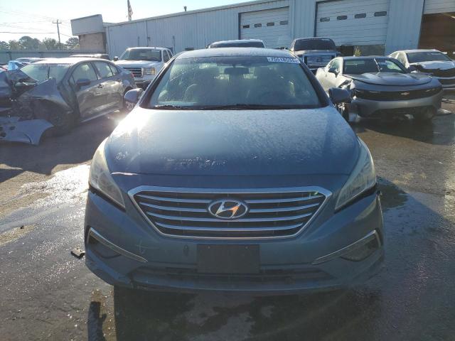 Photo 4 VIN: 5NPE24AF2FH197002 - HYUNDAI SONATA SE 