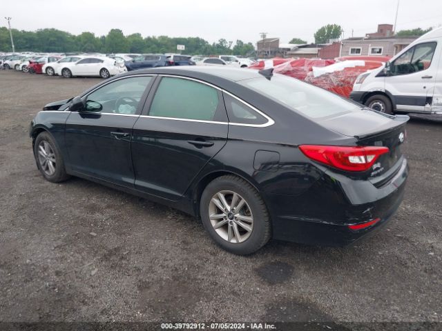 Photo 2 VIN: 5NPE24AF2FH217152 - HYUNDAI SONATA 