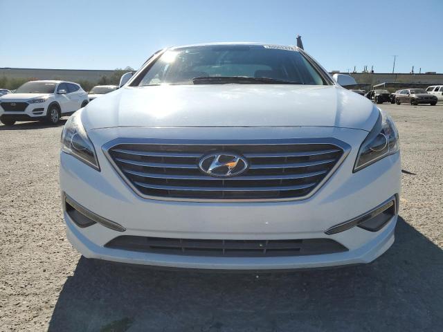 Photo 4 VIN: 5NPE24AF2FH231777 - HYUNDAI SONATA SE 