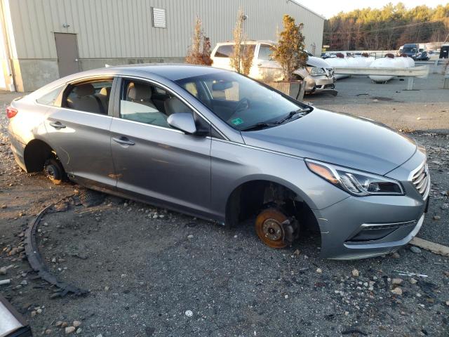 Photo 3 VIN: 5NPE24AF2FH246408 - HYUNDAI SONATA SE 