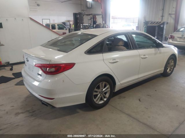 Photo 3 VIN: 5NPE24AF2FH247476 - HYUNDAI SONATA 