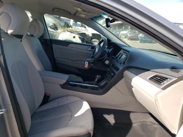 Photo 4 VIN: 5NPE24AF2FH258221 - HYUNDAI SONATA SE 