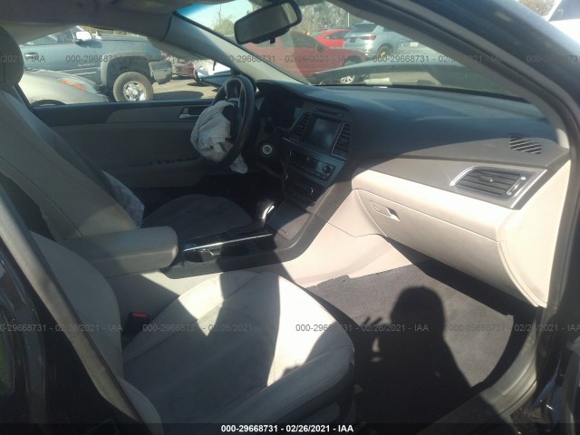 Photo 4 VIN: 5NPE24AF2GH262108 - HYUNDAI SONATA 