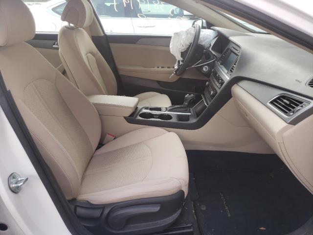 Photo 4 VIN: 5NPE24AF2GH280074 - HYUNDAI SONATA SE 