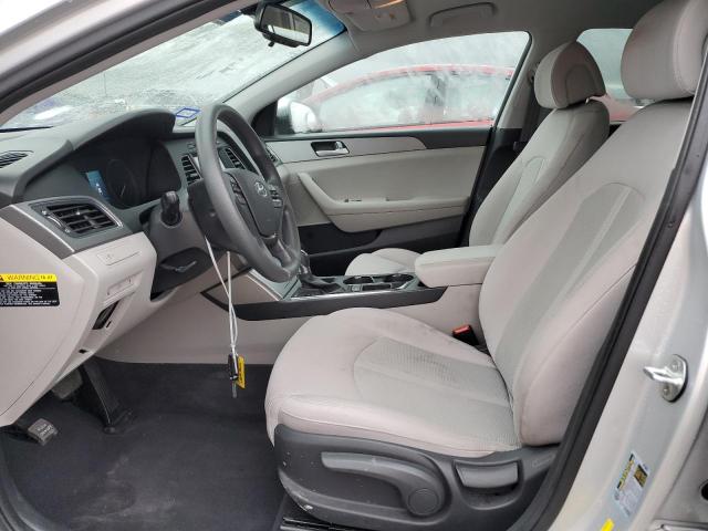 Photo 6 VIN: 5NPE24AF2GH299143 - HYUNDAI SONATA SE 