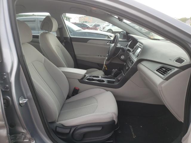 Photo 4 VIN: 5NPE24AF2GH301618 - HYUNDAI SONATA SE 