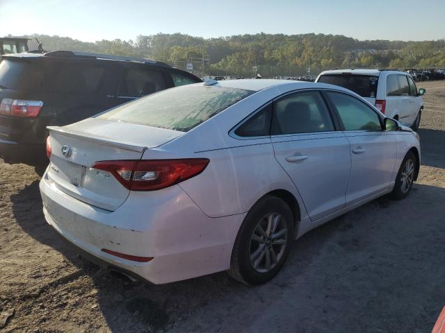 Photo 2 VIN: 5NPE24AF2GH303773 - HYUNDAI SONATA SE 