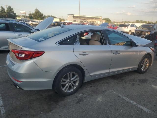 Photo 2 VIN: 5NPE24AF2GH306253 - HYUNDAI SONATA SE 