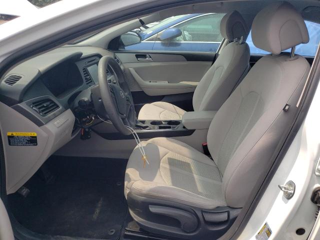 Photo 6 VIN: 5NPE24AF2GH311923 - HYUNDAI SONATA SE 